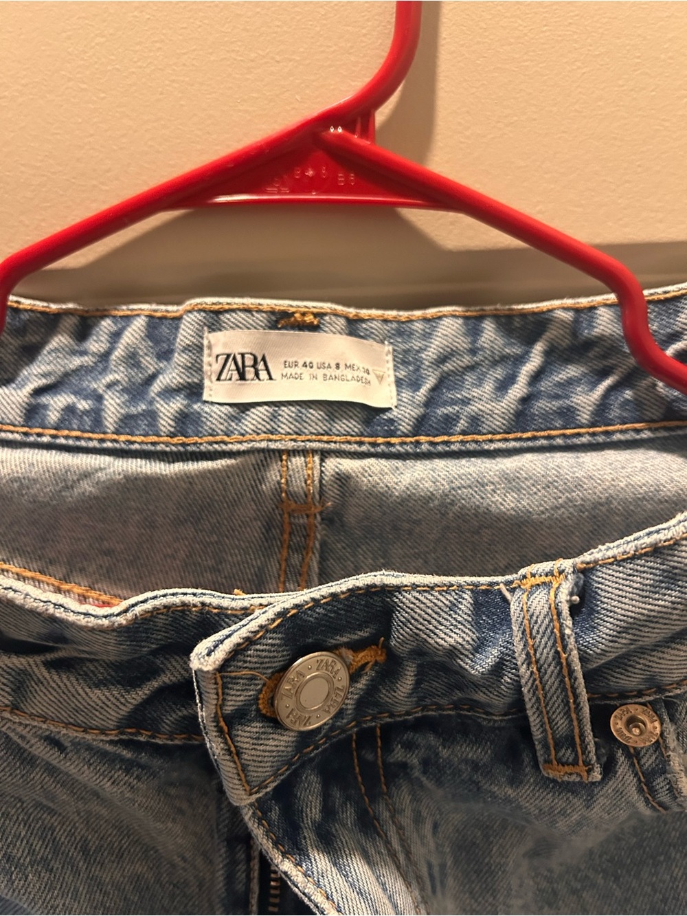 Zara Light Blue Denim Jeans with Gold Stitching